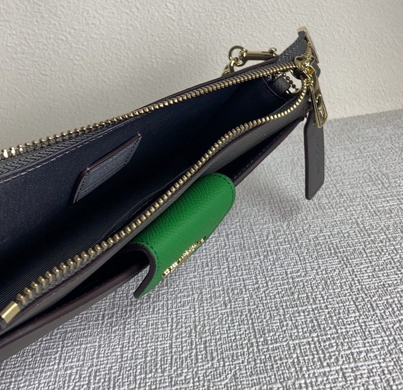 Amelia-i CAH Bags - 035