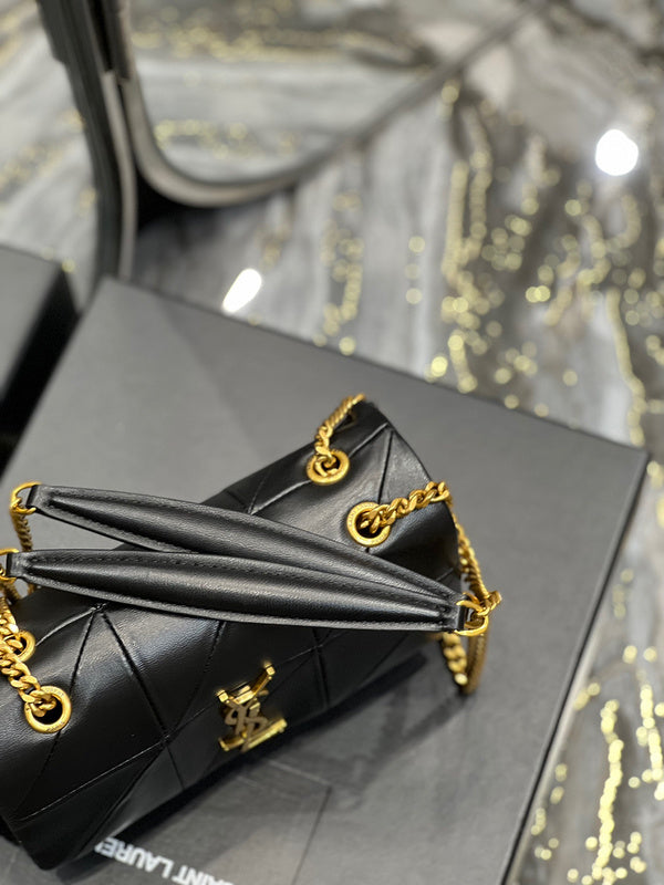 Amelia - YSL Bag - 4216