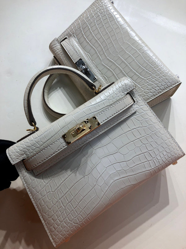 Amelia - HMS Bags - 1528