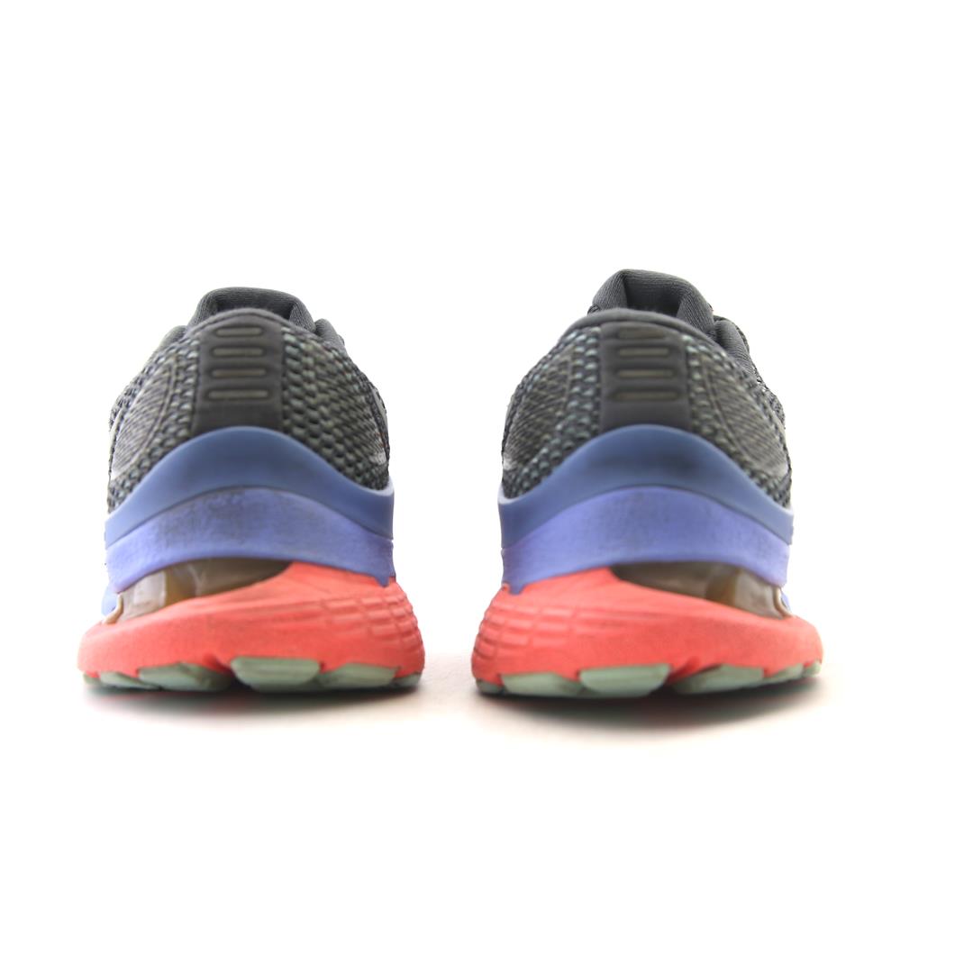 ASICS GEL KAYANO 28