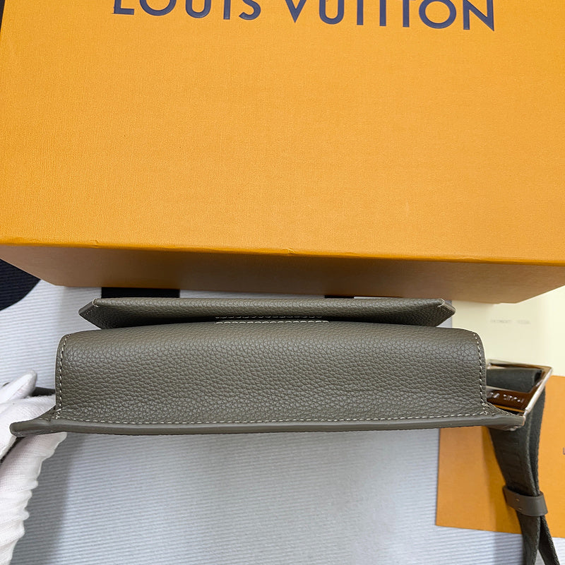 Fan Fashion Lu-Vi bags - 9986