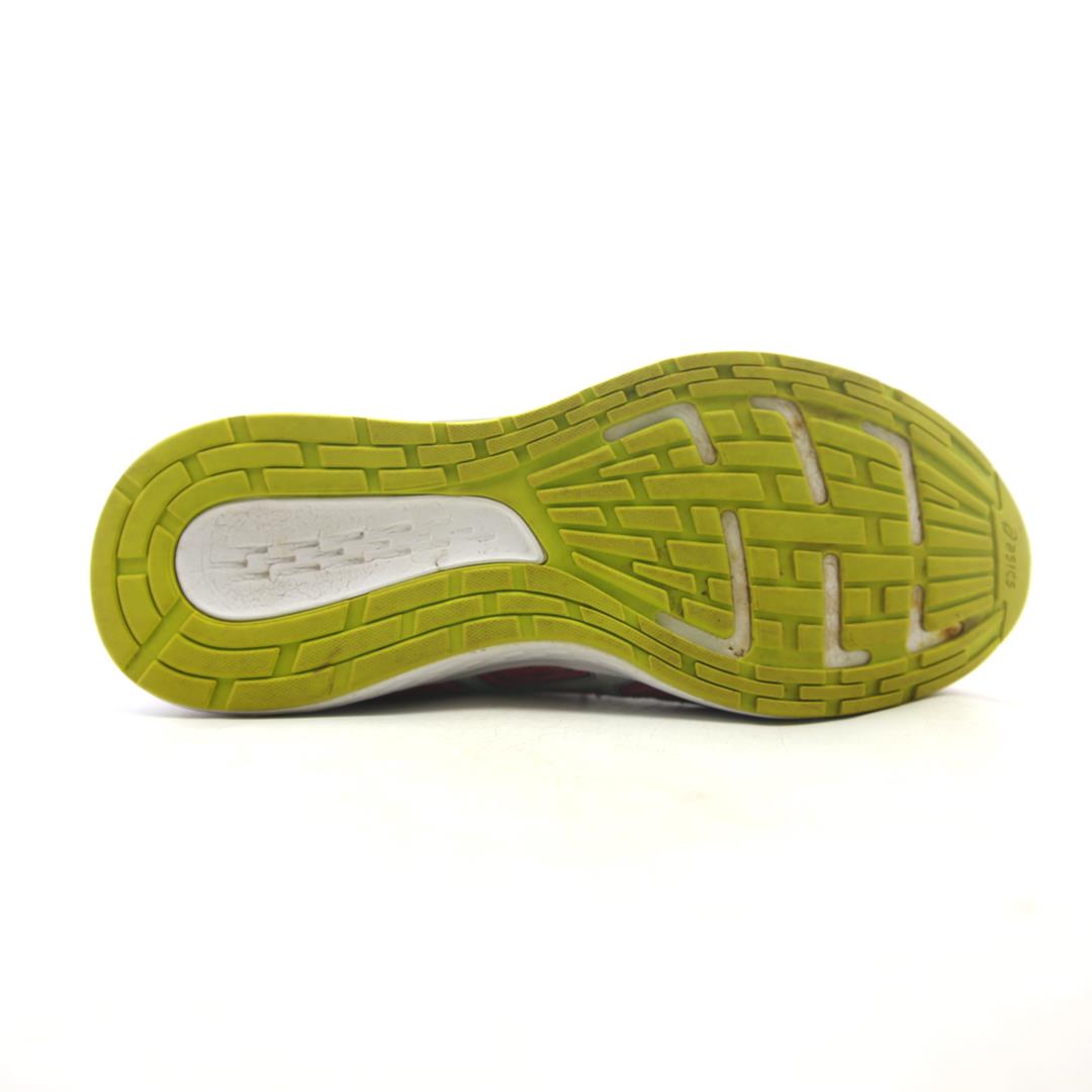 ASICS IKAIA 8