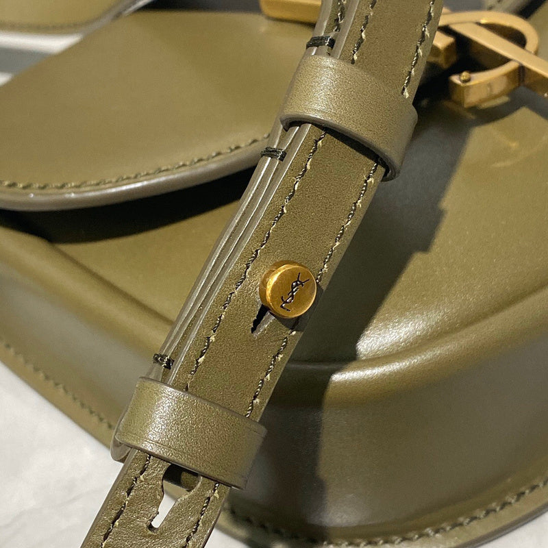 Amelia - YSL Bag - 4105