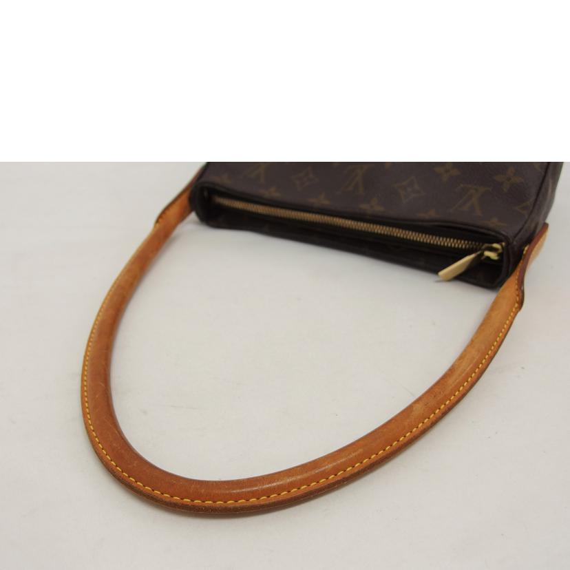 Louis Vuitton Looping MM Monogram Shoulder Bag