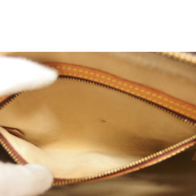 Louis Vuitton Looping MM Monogram Shoulder Bag