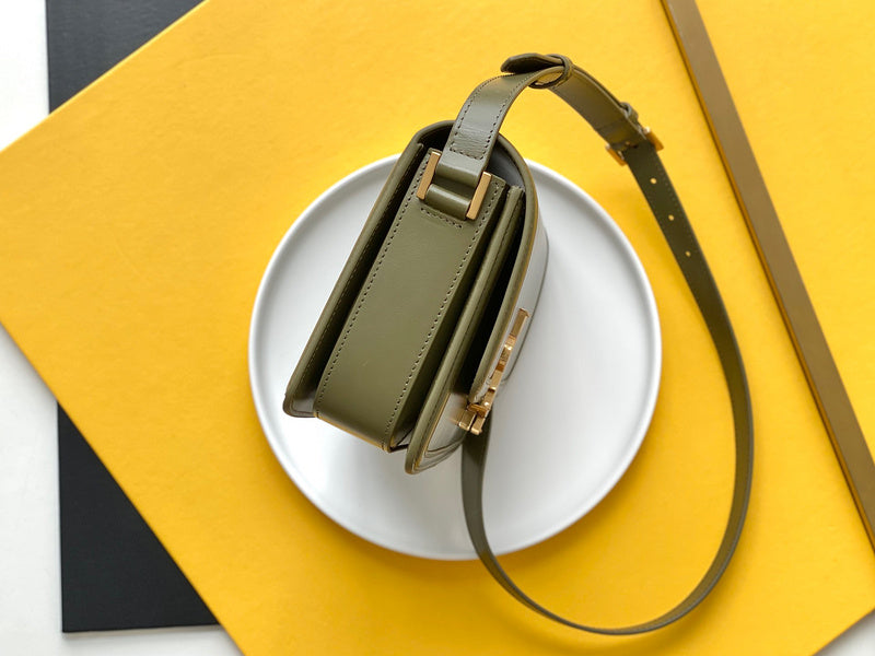 Amelia - YSL Bag - 4110