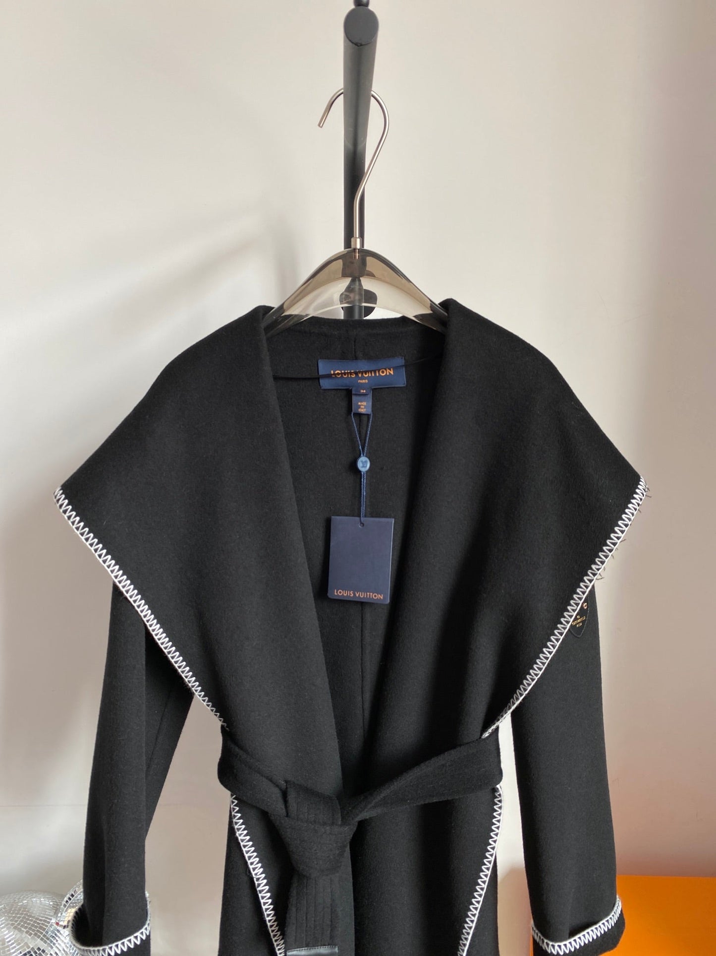 Luxury Louis Vuitton  Wrap Coat 036
