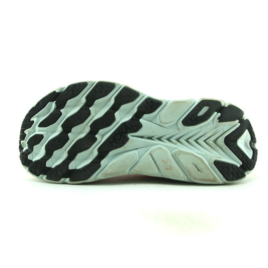 HOKA ONE ONE CLIFTON 8