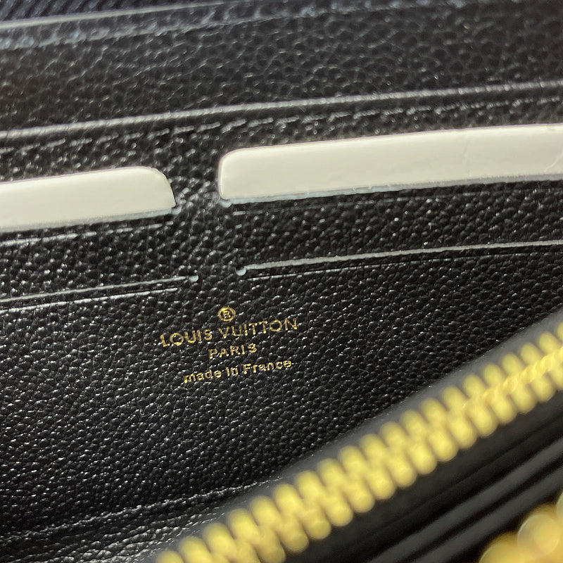 Fan Fashion Lu-Vi bags - 8965
