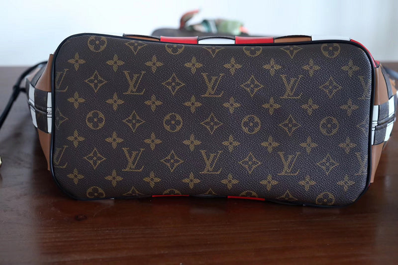 Fan Fashion Lu-Vi bags - 8070
