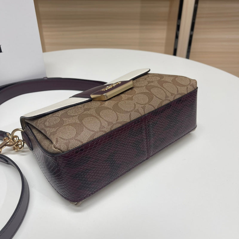 Amelia- CAH Bags - 589