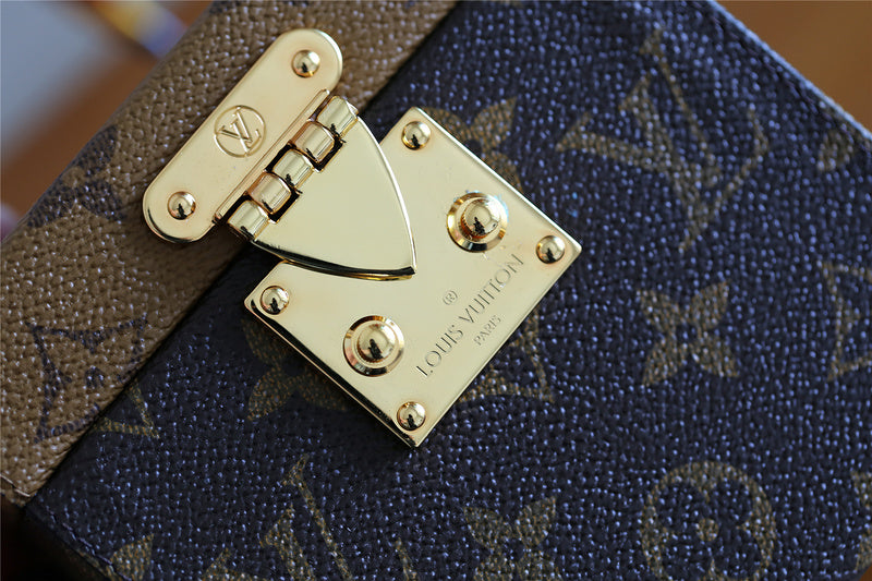 Fan Fashion Lu-Vi bags - 9401
