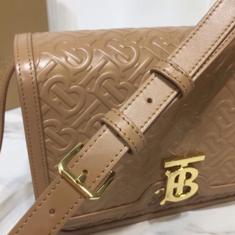 Burberry Bags - Bagsattire   738