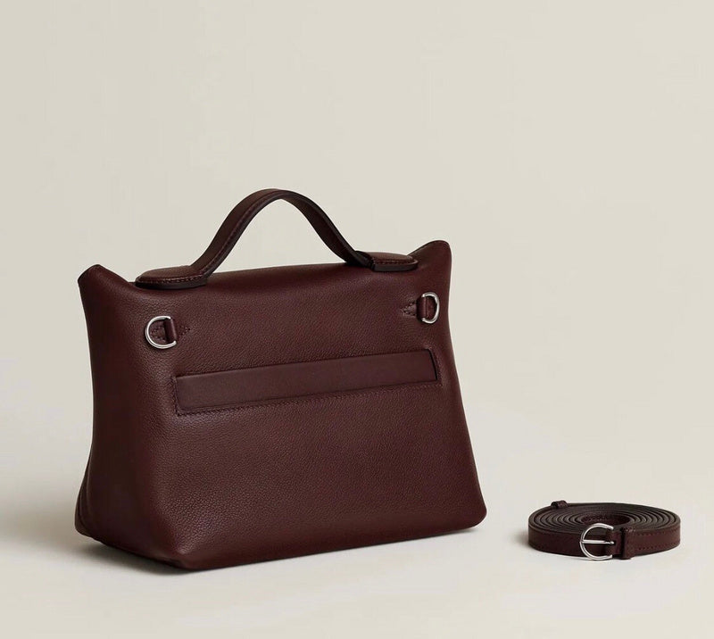 Amelia - HMS Bags - 1676