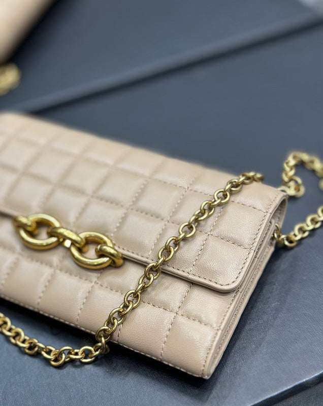 Amelia - YSL Bag - 4001