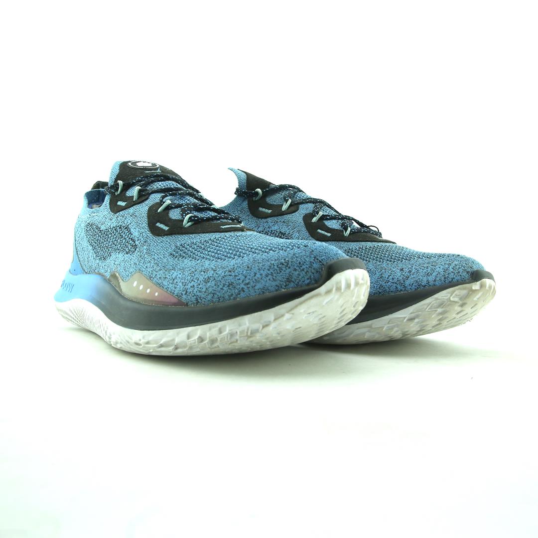 UNDER ARMOUR CURRY FLOW GO