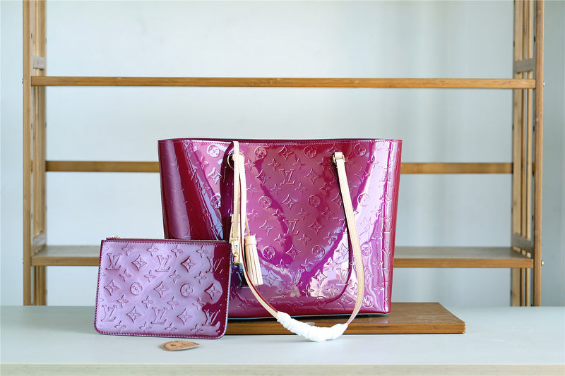 Fan Fashion Lu-Vi bags - 8104
