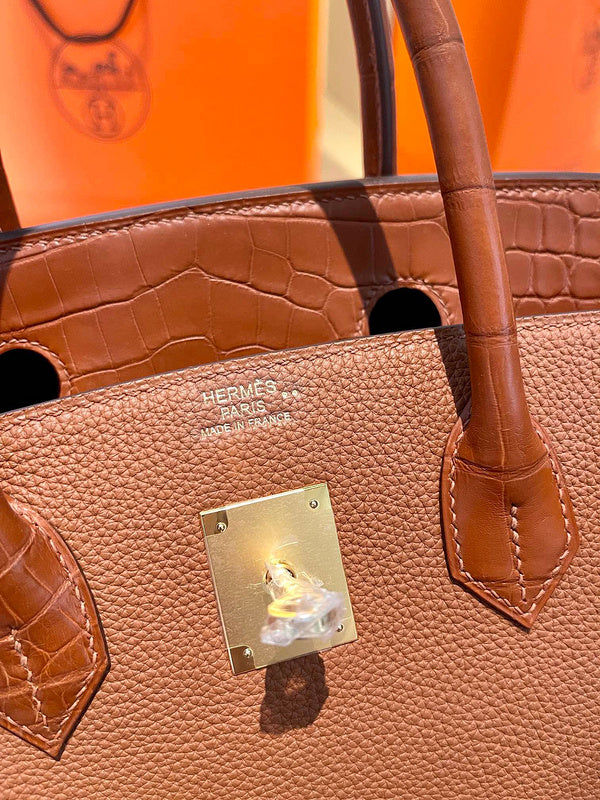 Amelia - HMS Bags - 1755