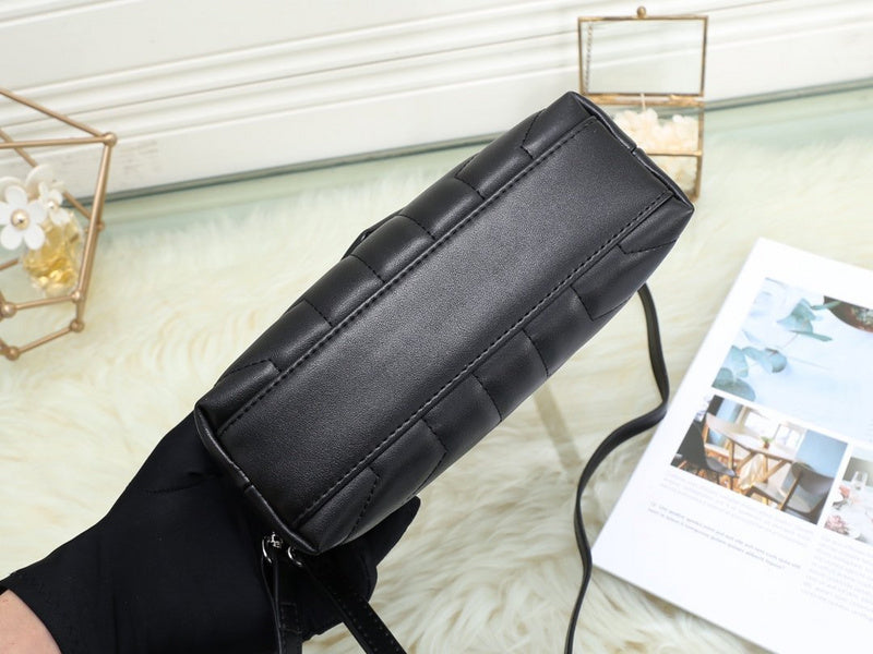 Amelia - YSL Bag - 3540
