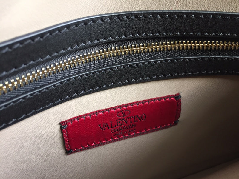 Amelia's Bag Gallery - VEL Bags - 095