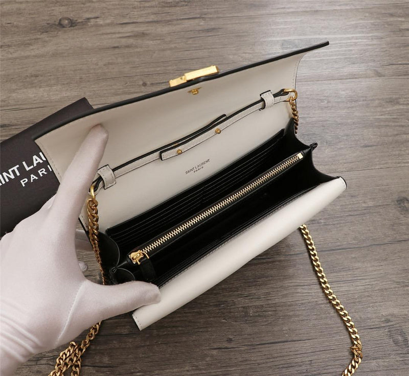 Amelia - YSL Bag - 2916