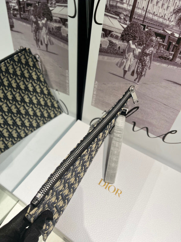 Amelia - DOR Wallets - 009