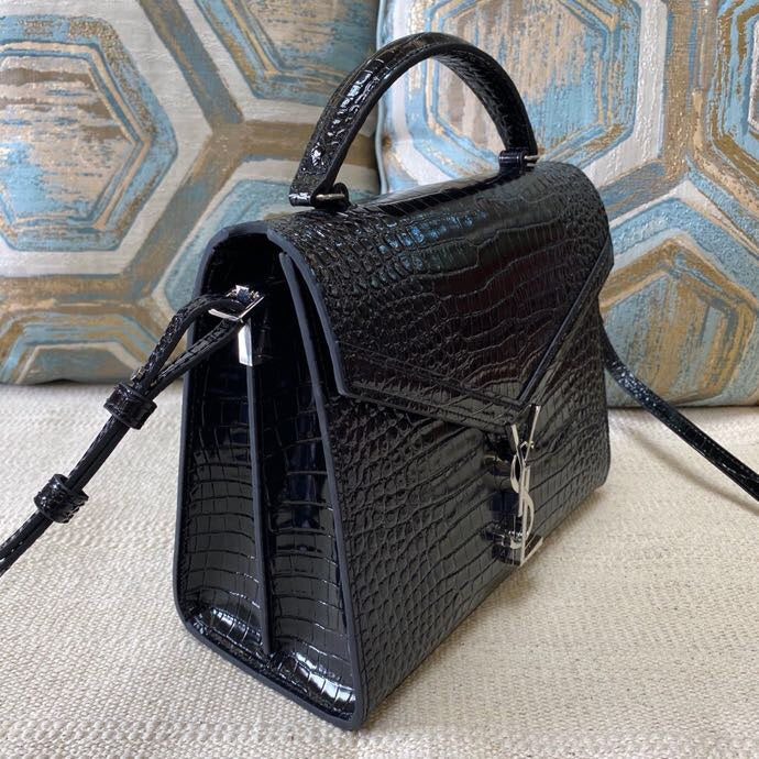 Amelia - YSL Bag - 3745