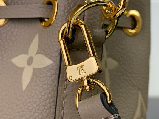 Fashion Lu-Vi bags - 2476