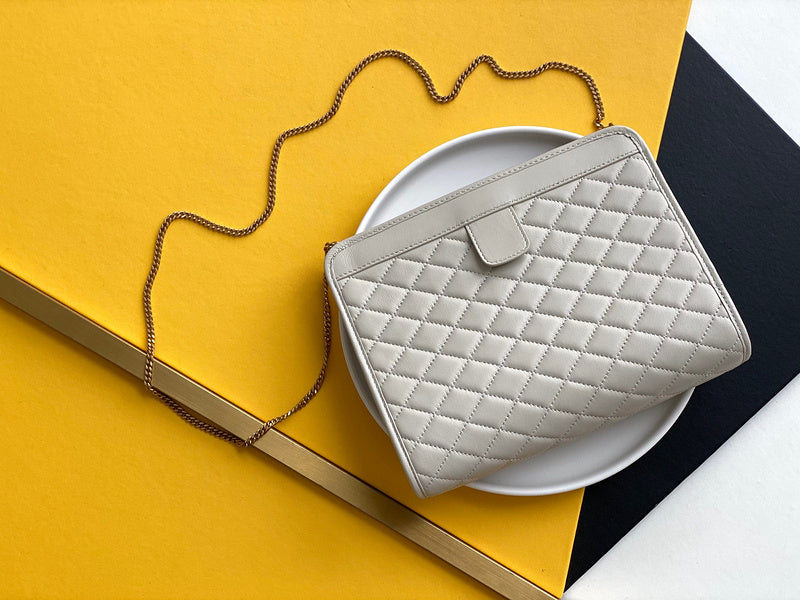 Amelia - YSL Bag - 4186