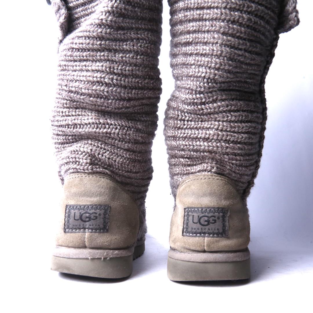 UGG  CLASSIC CARDY