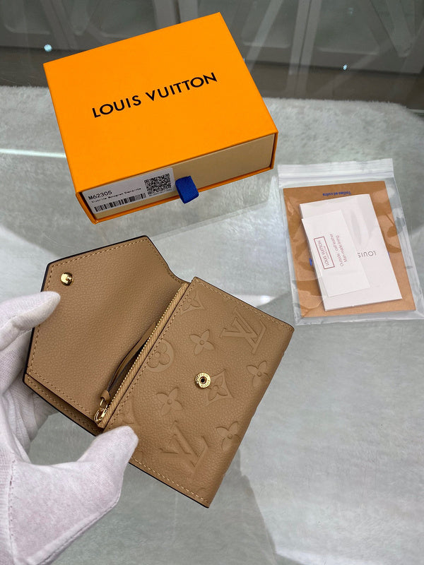 Fan Fashion Lu-Vi bags - 8991