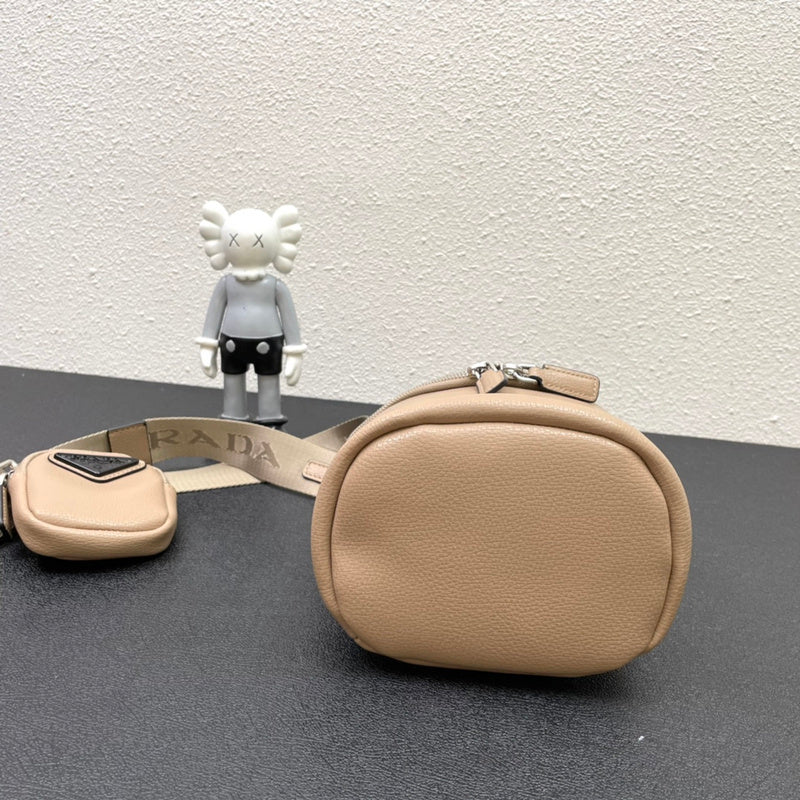Barnes-Bags - Prada Bags - 963