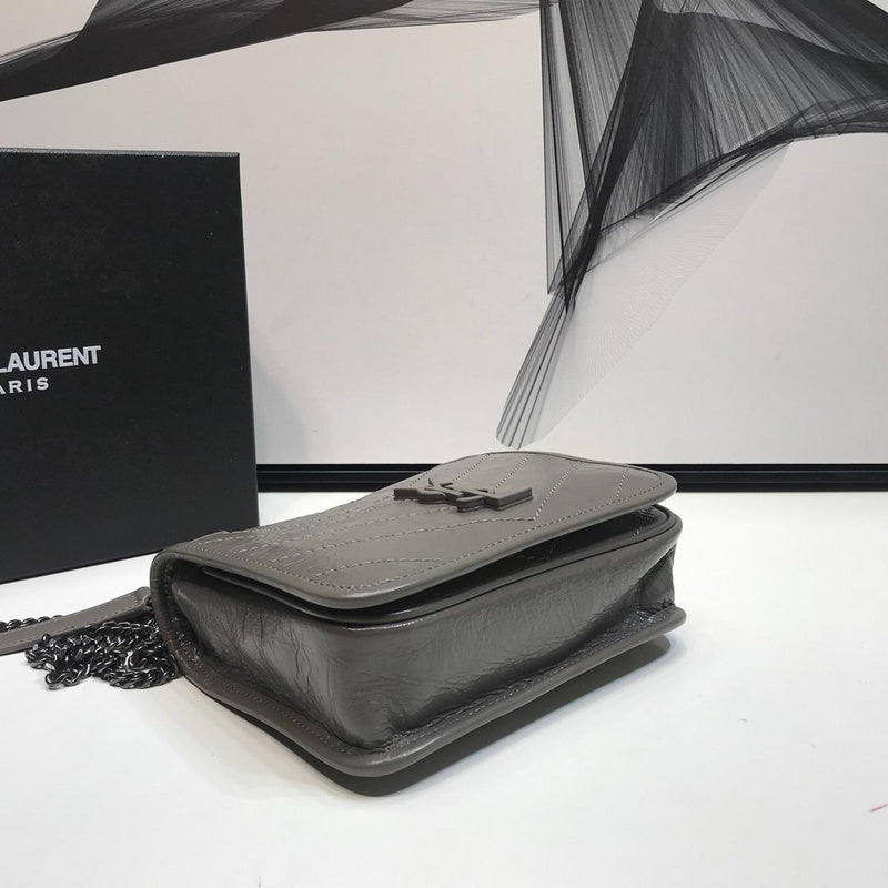 Amelia - YSL Bag - 2889
