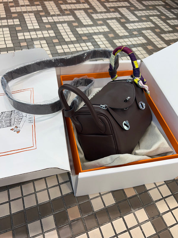 Amelia - HMS Bags - 1603