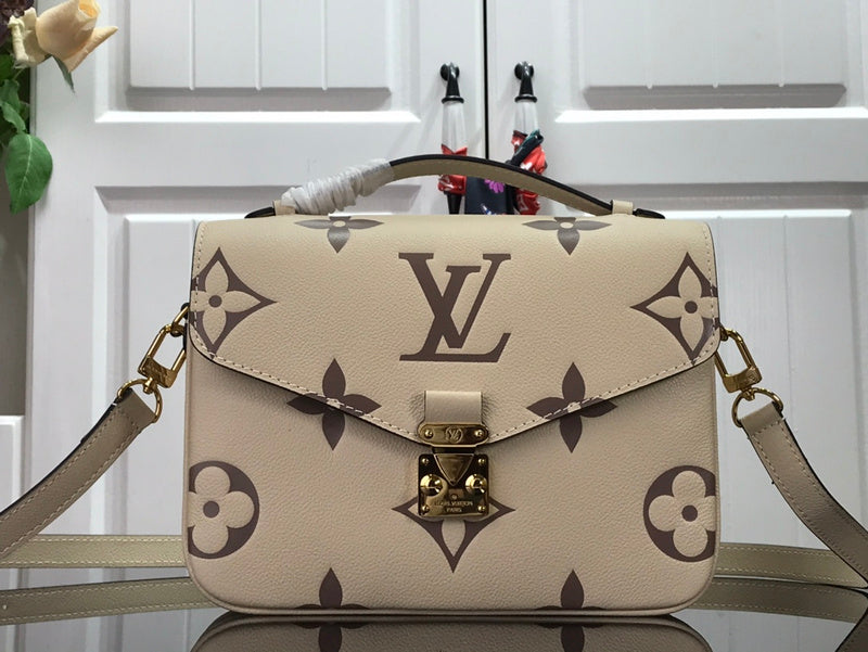 Fan Fashion Lu-Vi bags - 17633