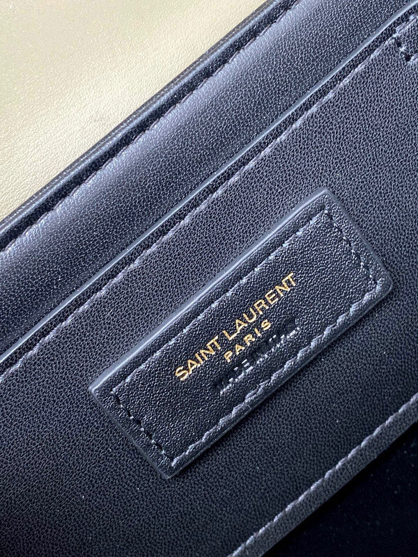 Amelia - YSL Bag - 3751