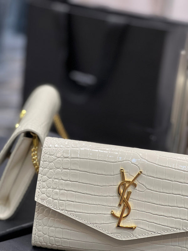 Amelia - YSL Bag - 1796