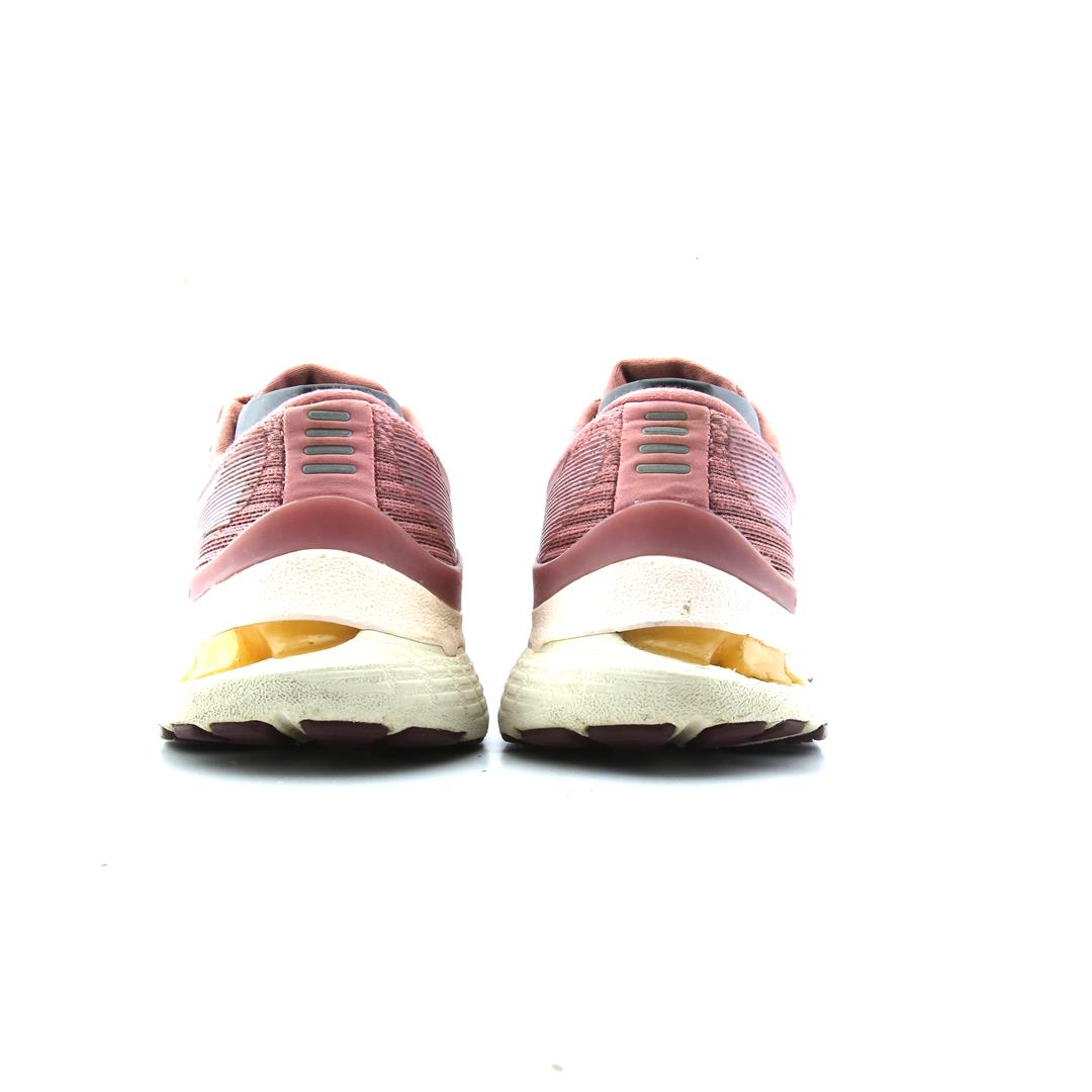 ASICS GEL KAYANO 28