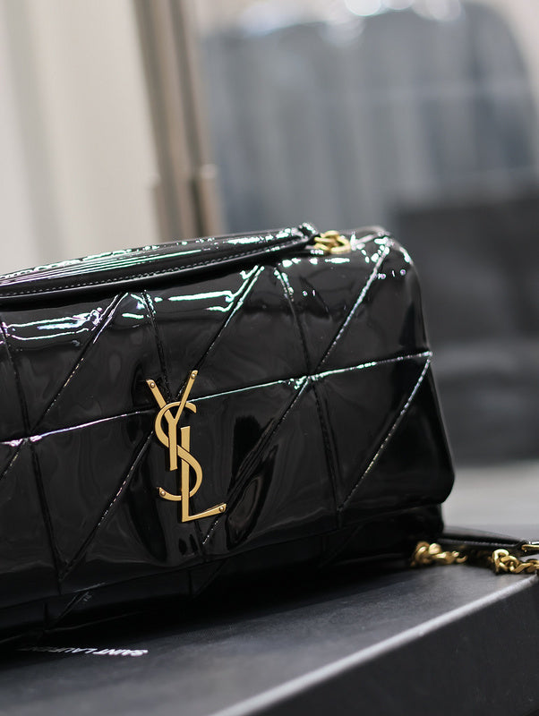 Amelia - YSL Bag - 1818