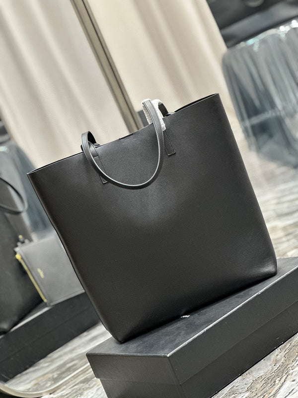 Amelia - YSL Bag - 3951