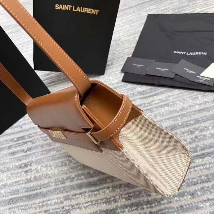 Amelia - YSL Bag - 2387
