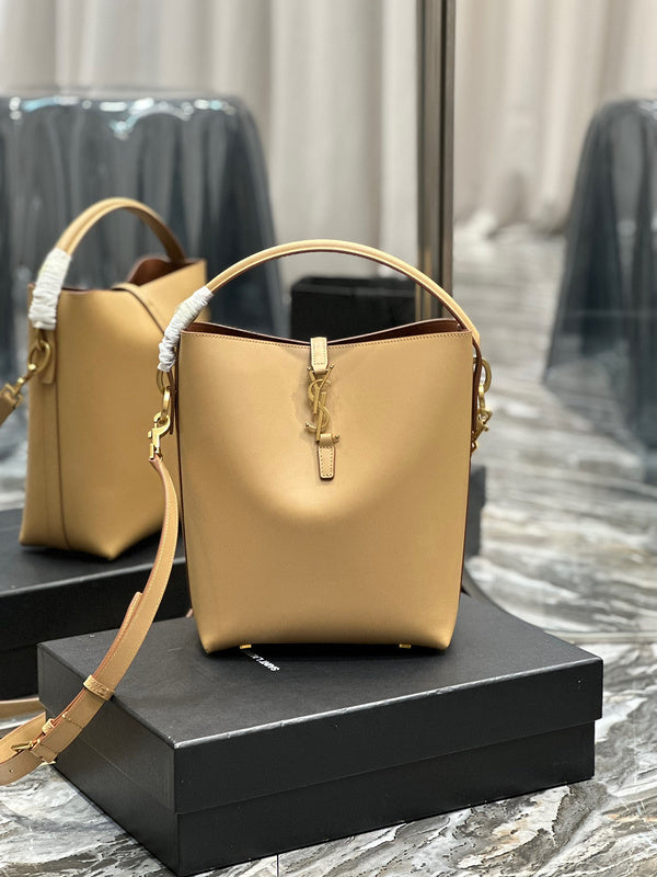 Amelia - YSL Bag - 3970