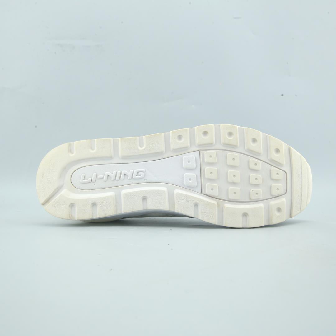 LI-NING .