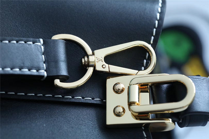 Fan Fashion Lu-Vi bags - 8547