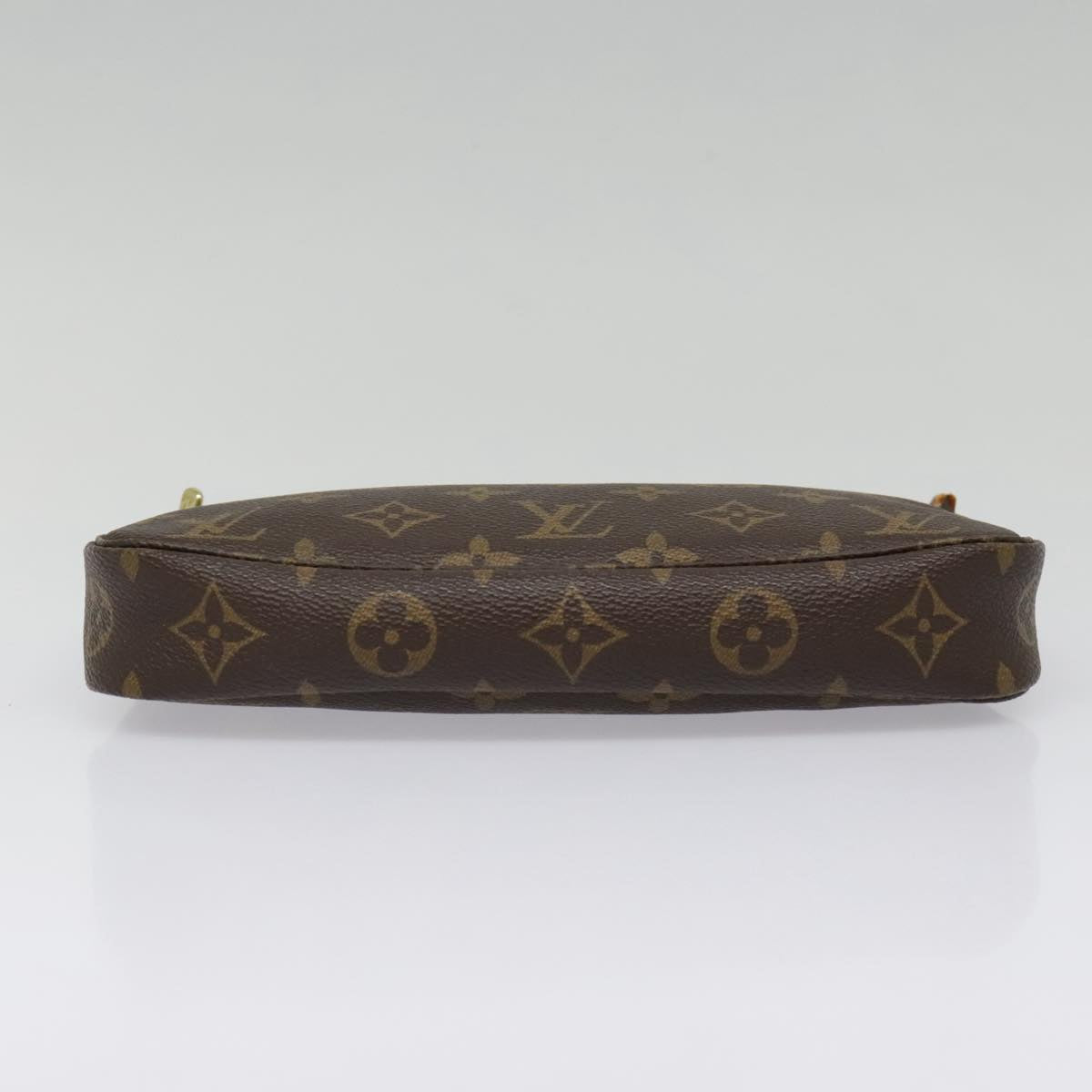 Louis Vuitton Pochette Accessoire  Canvas Clutch Bag