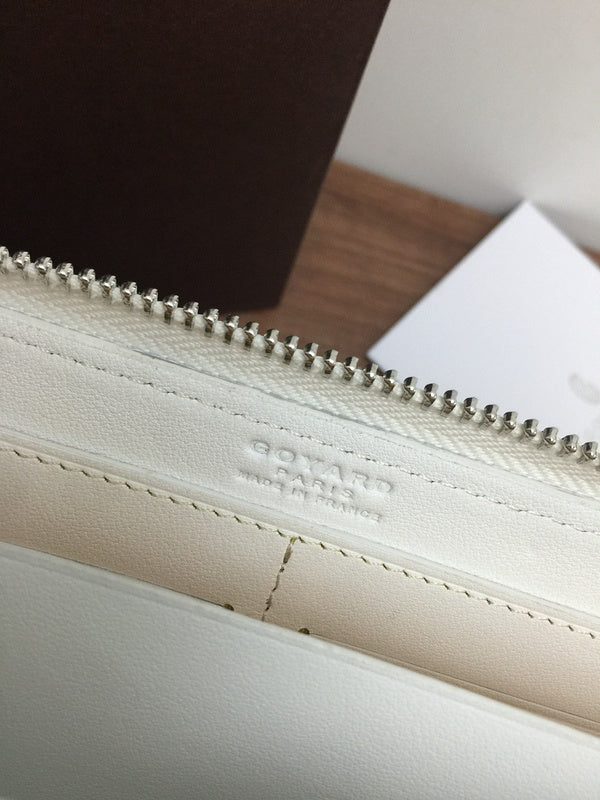 Amelia - GYO Wallets - 054