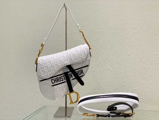 Amelia- DYOR FASHION BAGS - 1827