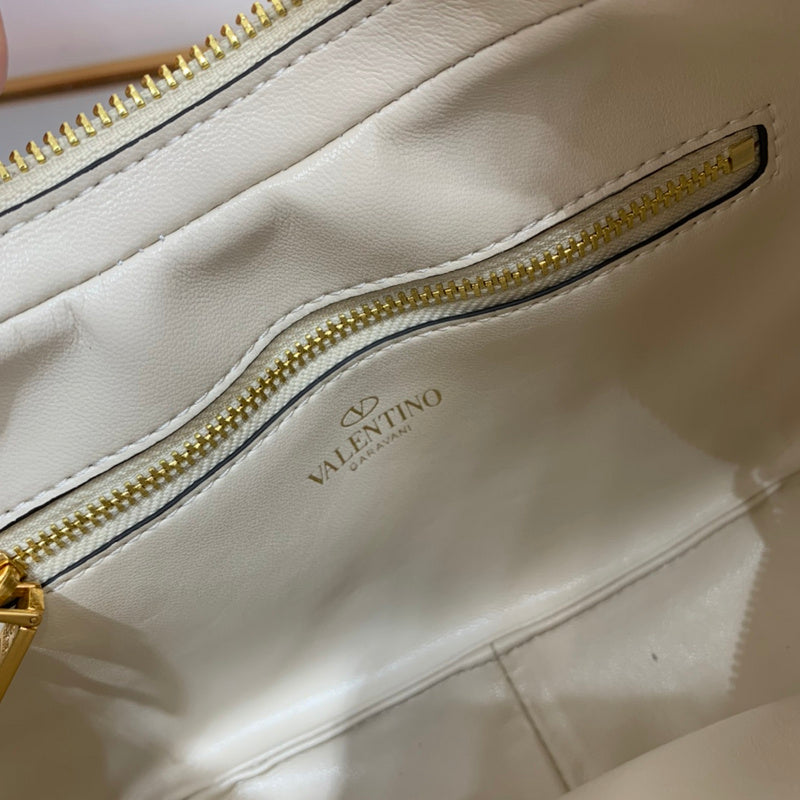 VAL LUXURY BAGS - FOR FASHION LOVERS  AFFORDABLE LUXURY BAGS- 359