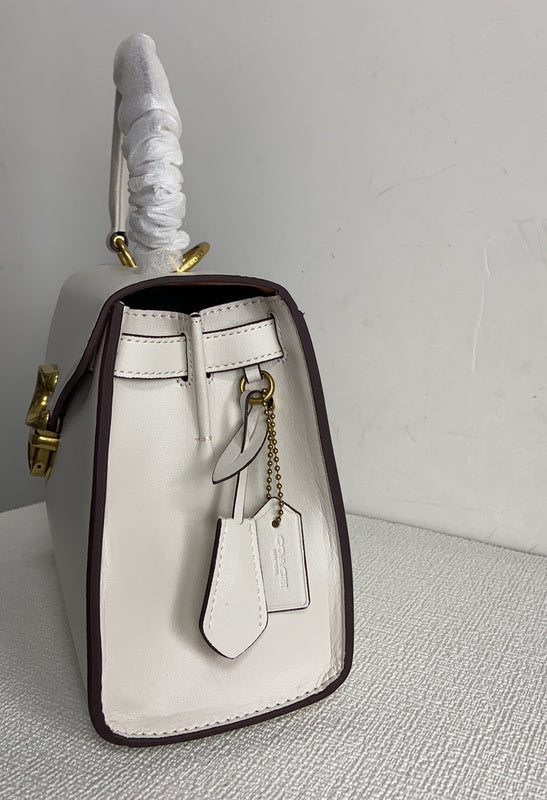 Amelia-i CAH Bags - 334