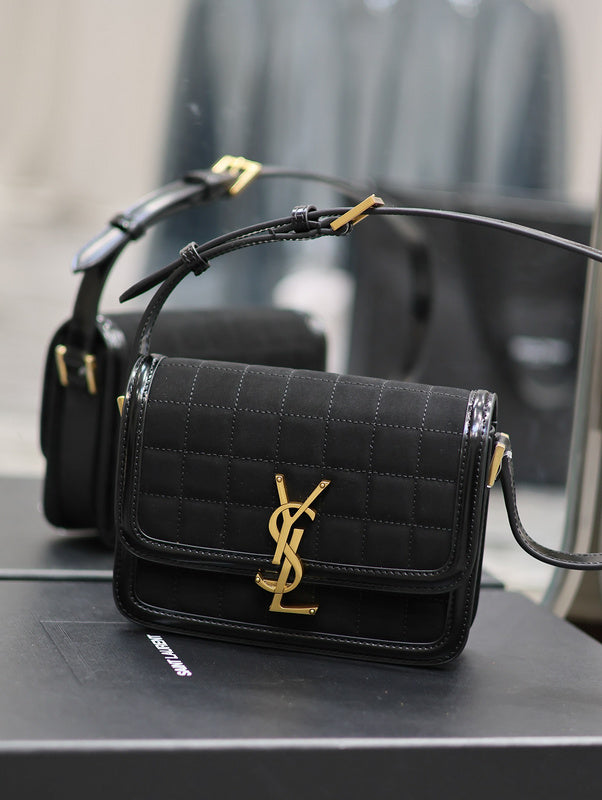 Amelia - YSL Bag - 1847